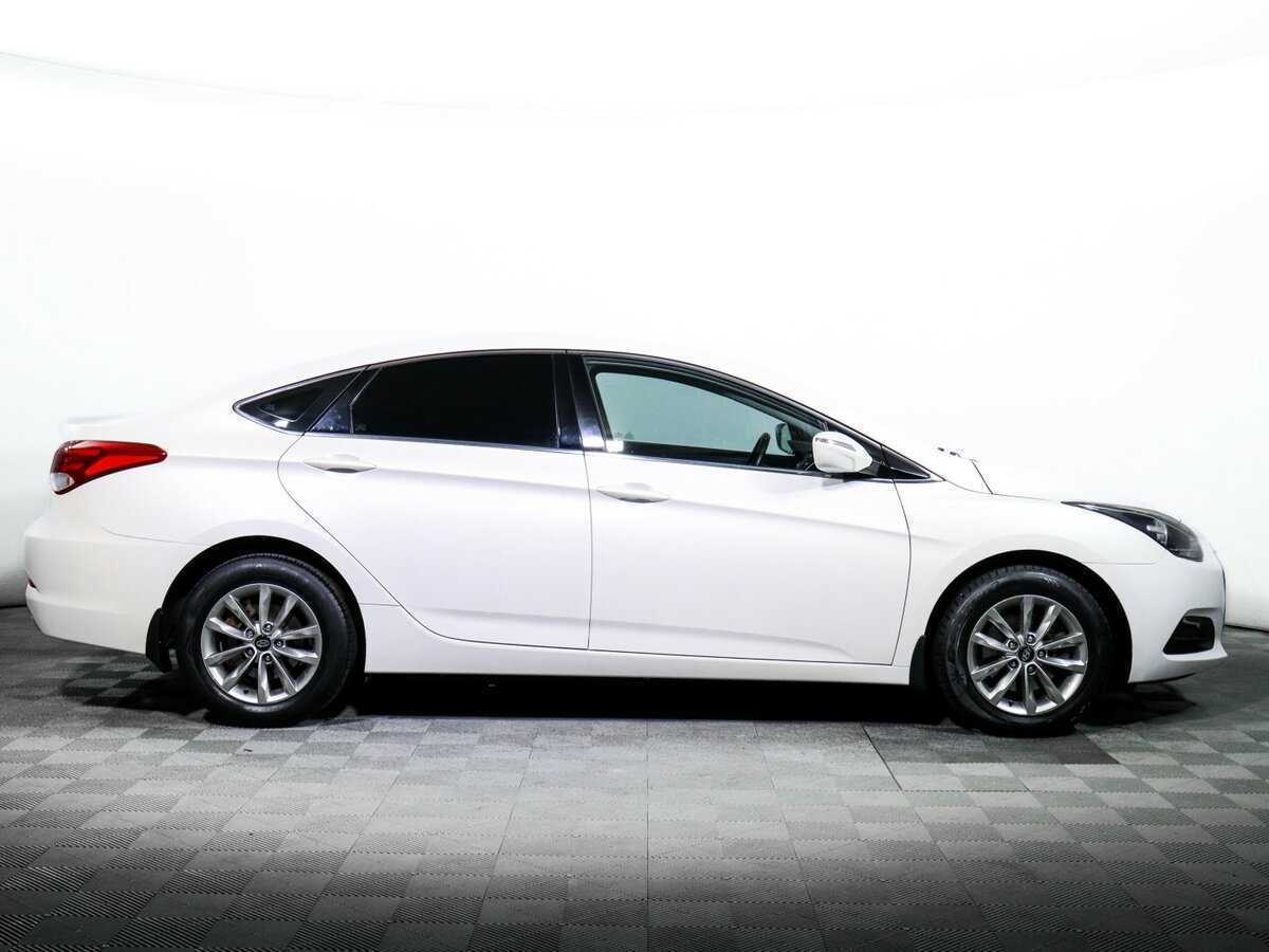 Купить Hyundai i40 с пробегом. Фото: #3