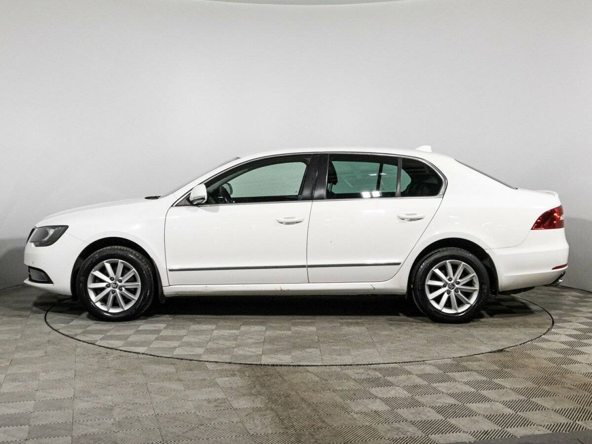 Купить Skoda Superb с пробегом. Фото: #7