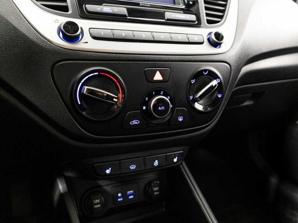 Купить Hyundai Solaris с пробегом. Фото: #15