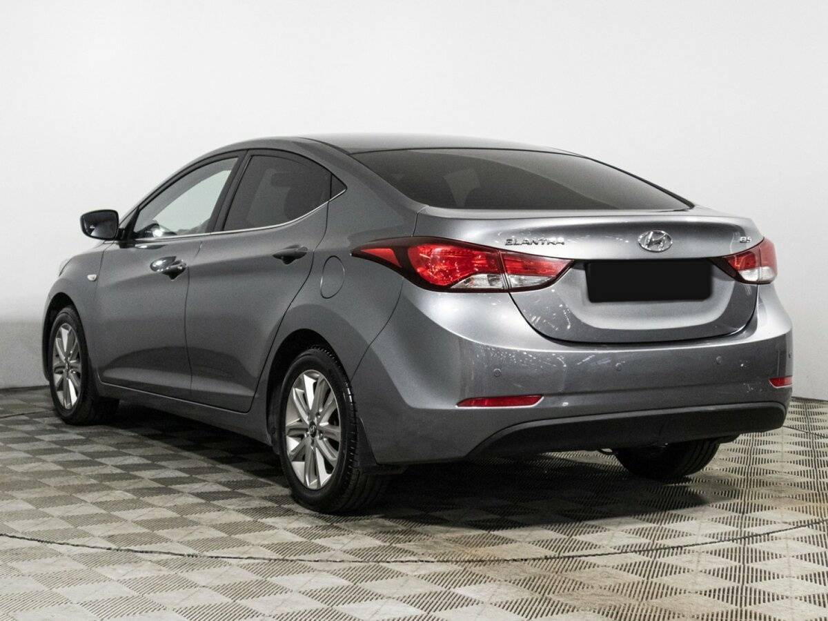 Купить Hyundai Elantra с пробегом. Фото: #6