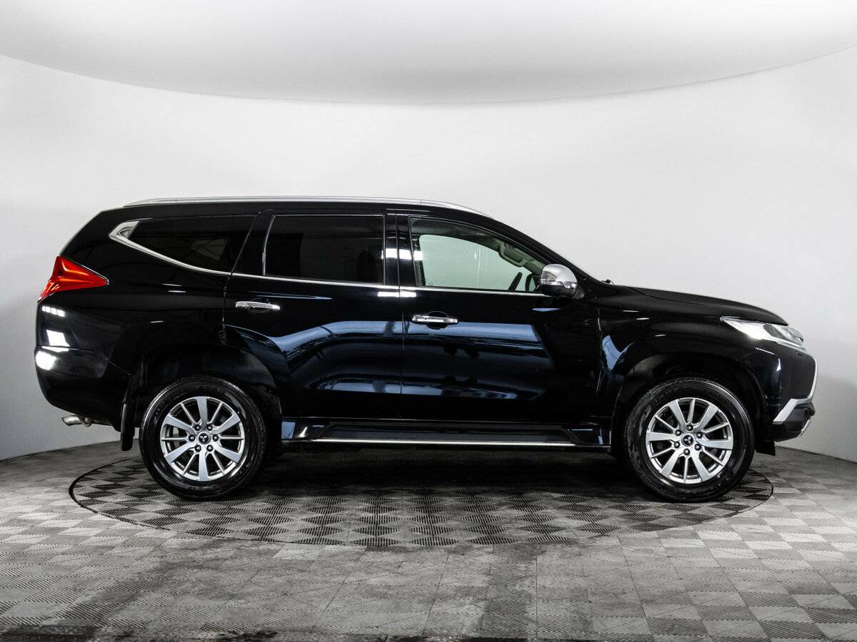 Купить Mitsubishi Pajero Sport с пробегом. Фото: #3