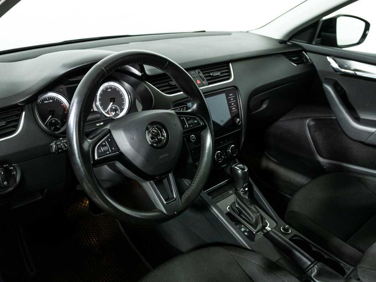 Купить Skoda Octavia с пробегом. Фото: #10