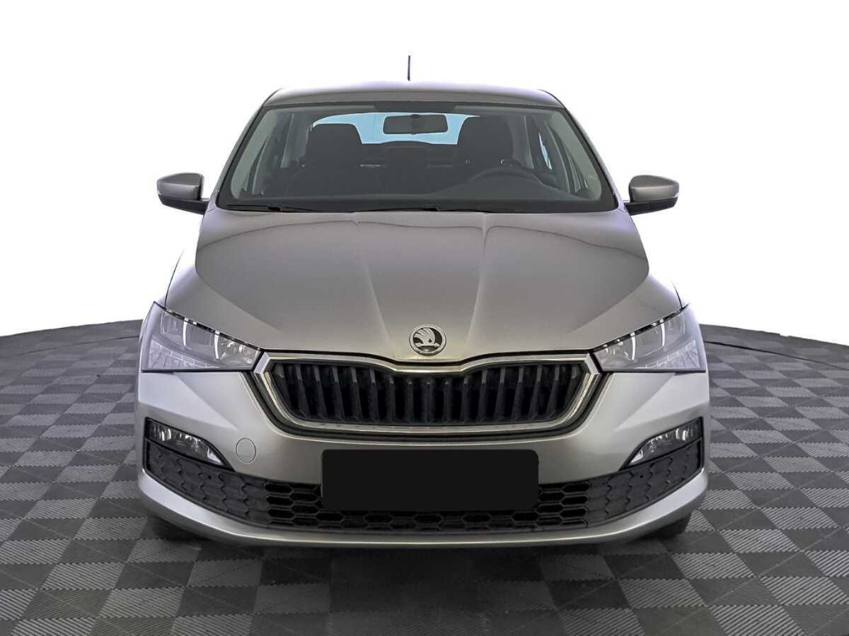 Купить Skoda Rapid с пробегом. Фото: #1