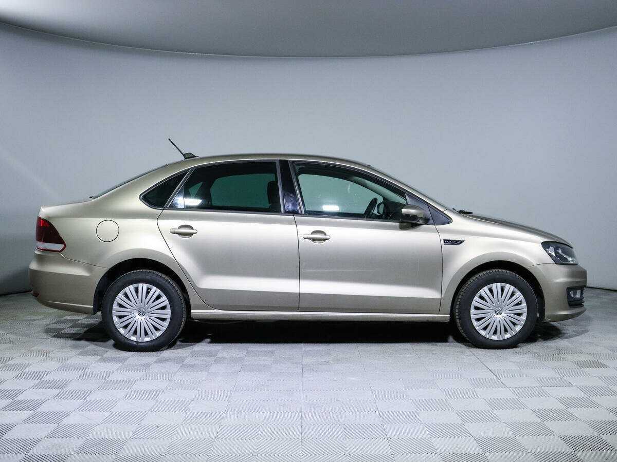 Купить Volkswagen Polo с пробегом. Фото: #3