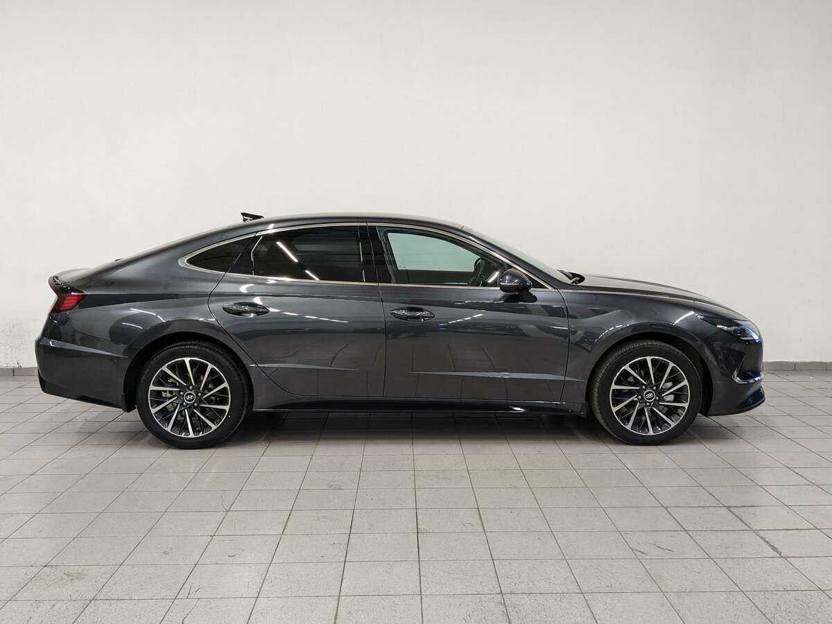 Купить Hyundai Sonata с пробегом. Фото: #3