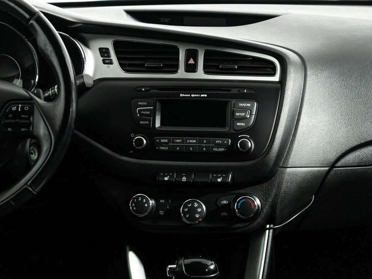 Купить Kia Ceed с пробегом. Фото: #13