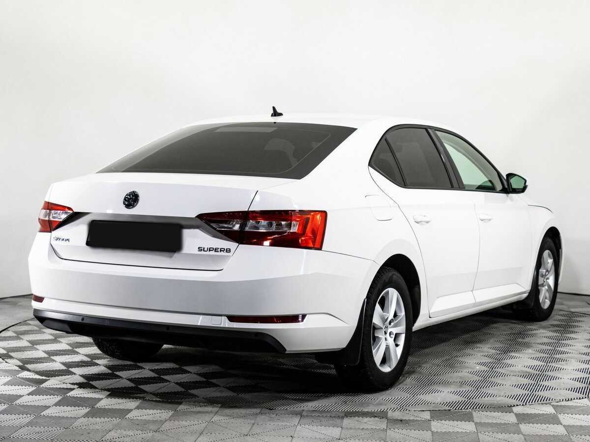 Купить Skoda Superb с пробегом. Фото: #3