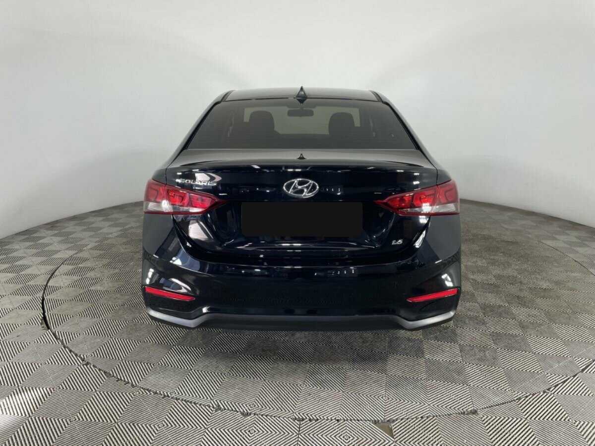 Купить Hyundai Solaris с пробегом. Фото: #2