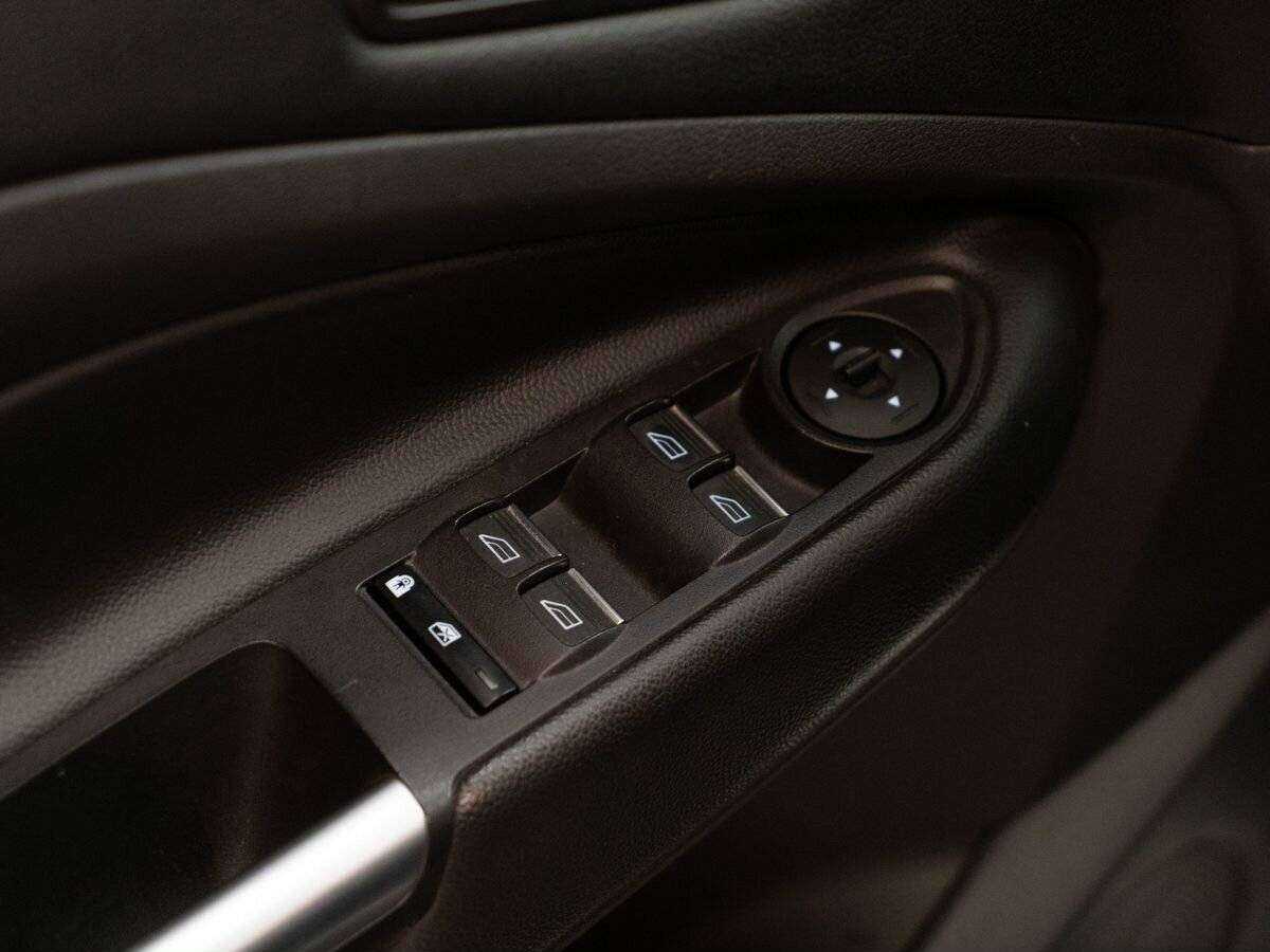 Купить Ford Kuga с пробегом. Фото: #14