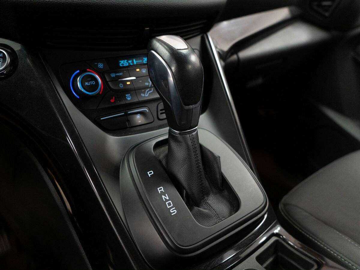 Купить Ford Kuga с пробегом. Фото: #11