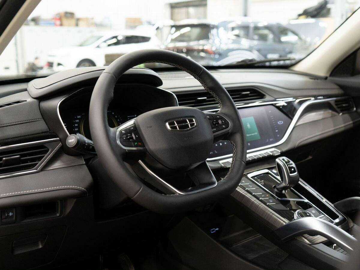 Купить Geely Atlas Pro с пробегом. Фото: #4