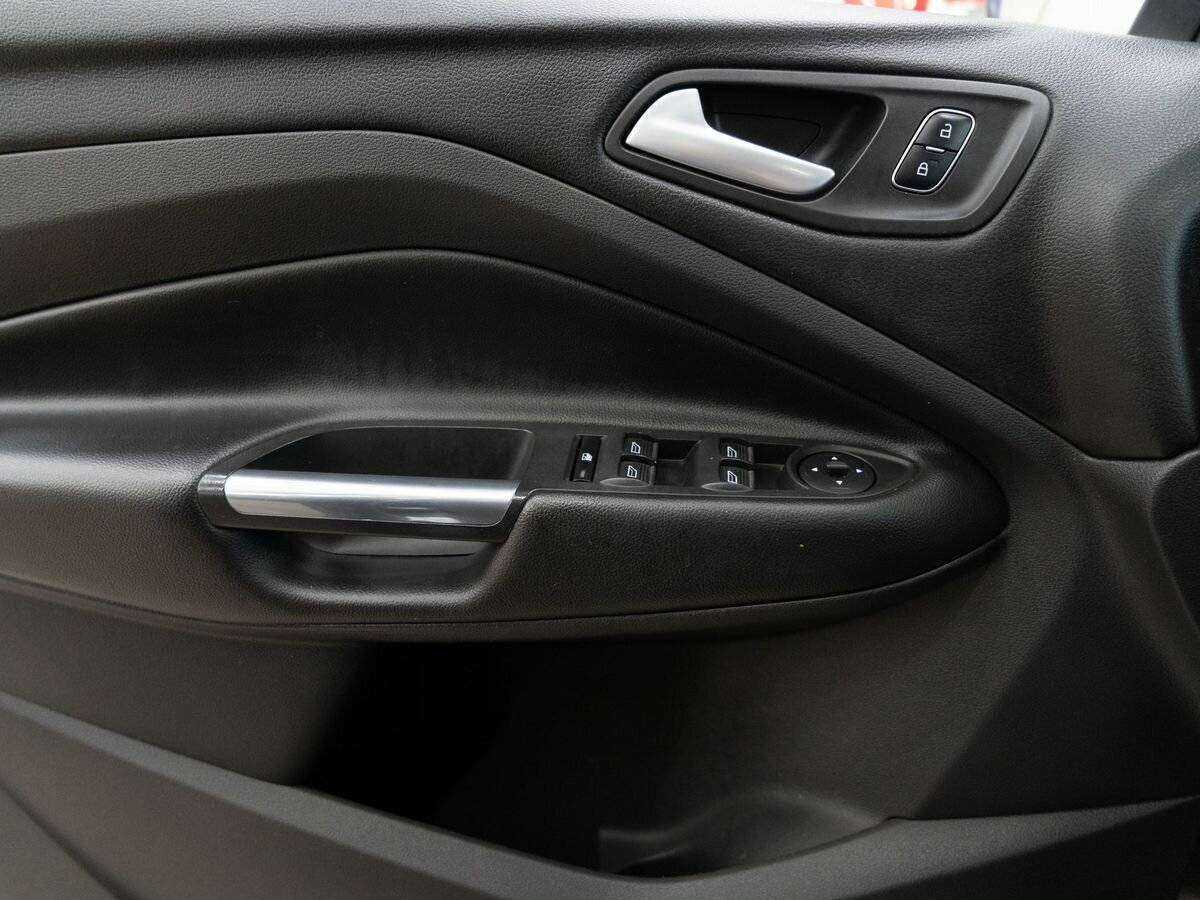 Купить Ford Kuga с пробегом. Фото: #14