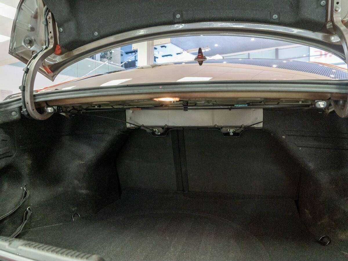 Купить Hyundai Elantra с пробегом. Фото: #7