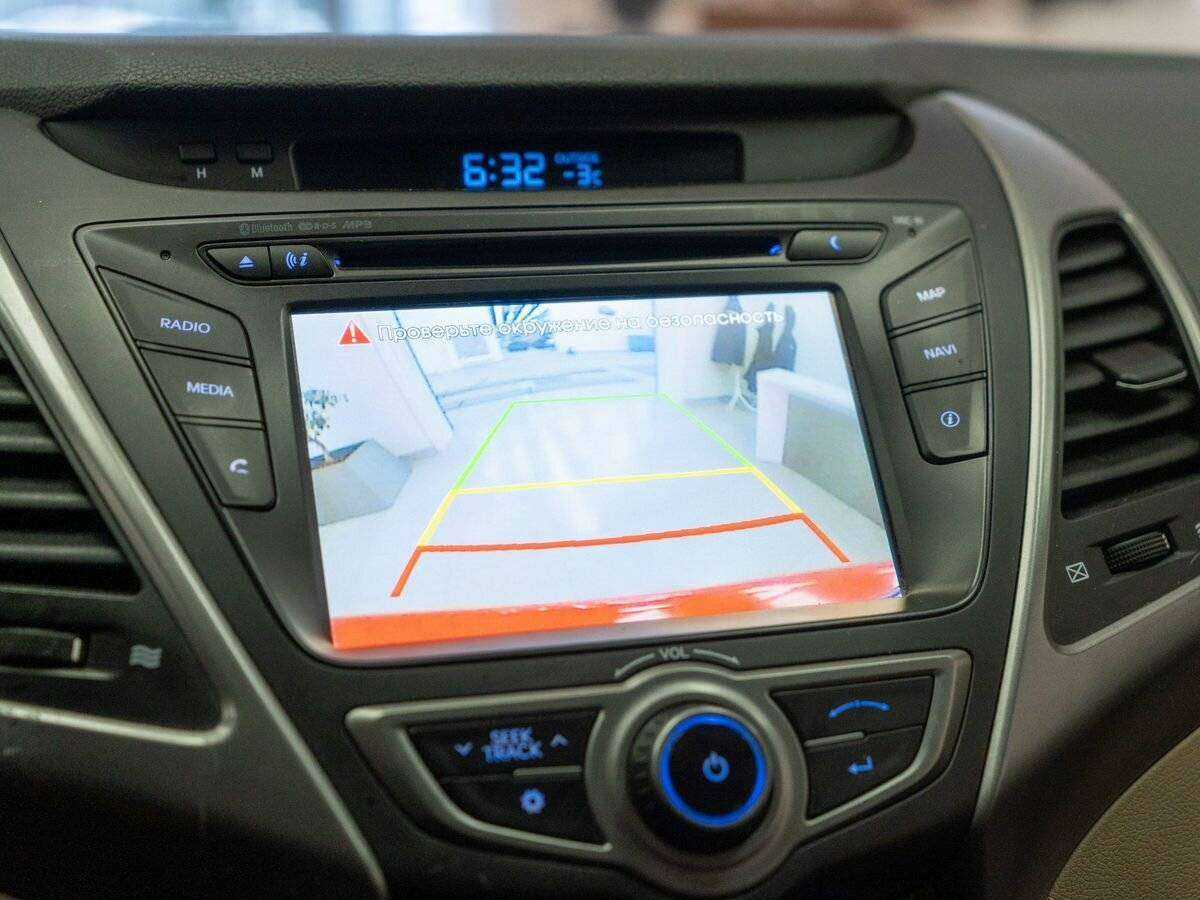 Купить Hyundai Elantra с пробегом. Фото: #17