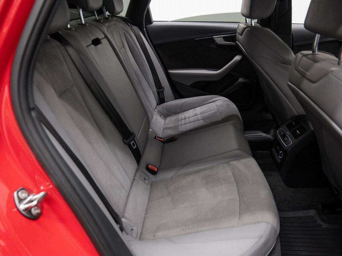 Купить Audi A4 с пробегом. Фото: #9