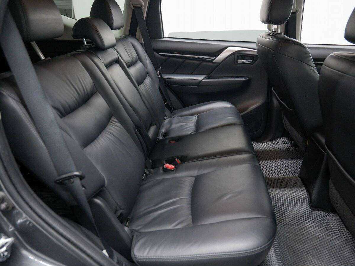 Купить Mitsubishi Pajero Sport с пробегом. Фото: #24