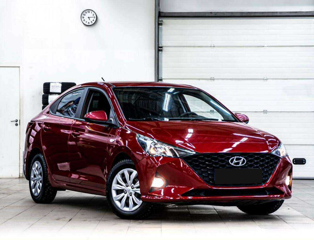 Купить Hyundai Solaris с пробегом. Фото: #1