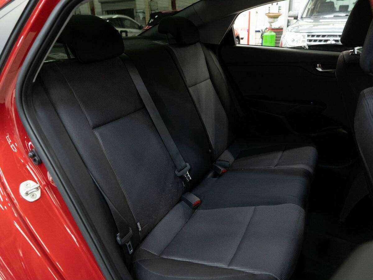 Купить Hyundai Solaris с пробегом. Фото: #8