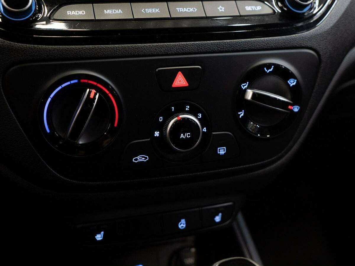 Купить Hyundai Solaris с пробегом. Фото: #12