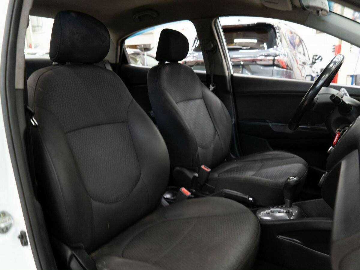 Купить Kia Rio с пробегом. Фото: #8