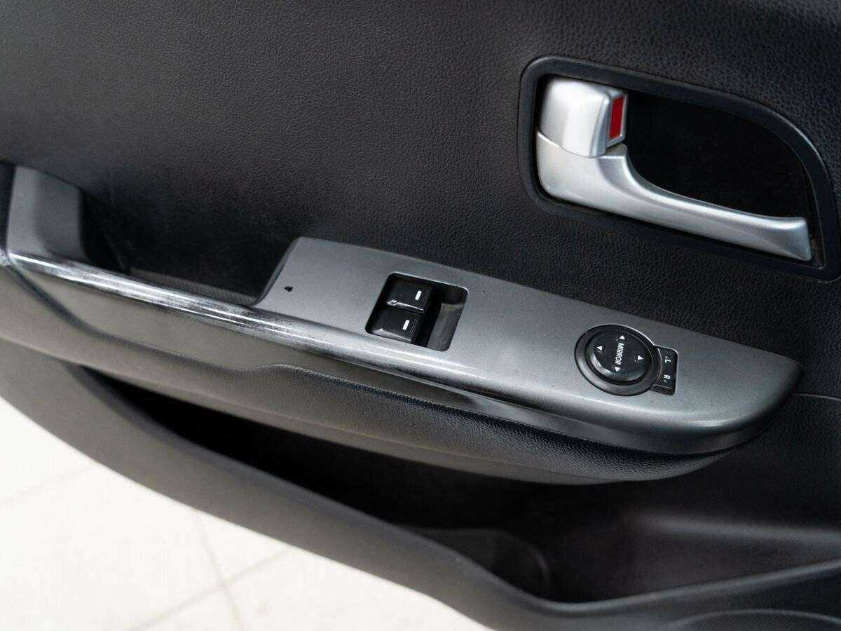 Купить Kia Rio с пробегом. Фото: #13
