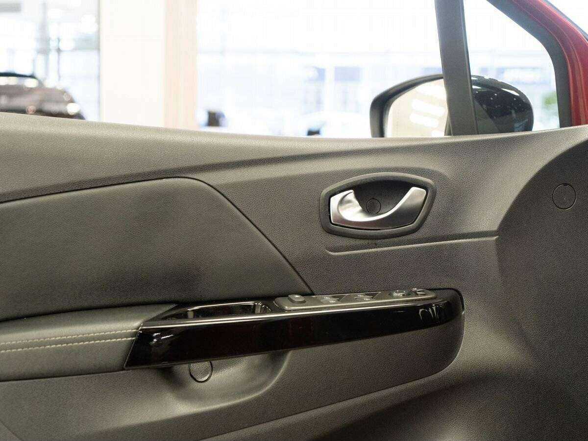 Купить Renault Kaptur с пробегом. Фото: #12