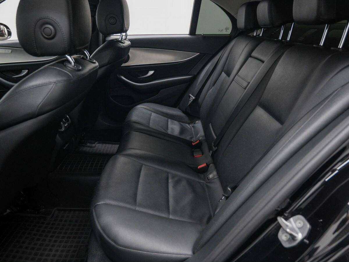 Купить Mercedes-Benz E-Класс с пробегом. Фото: #11