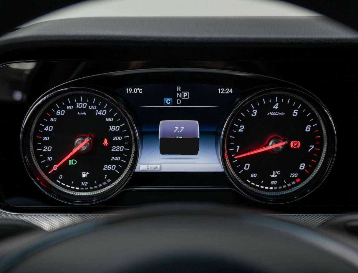 Купить Mercedes-Benz E-Класс с пробегом. Фото: #20