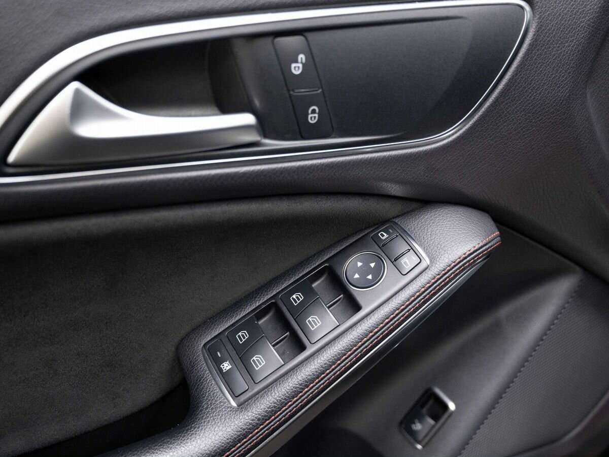 Купить Mercedes-Benz CLA с пробегом. Фото: #16