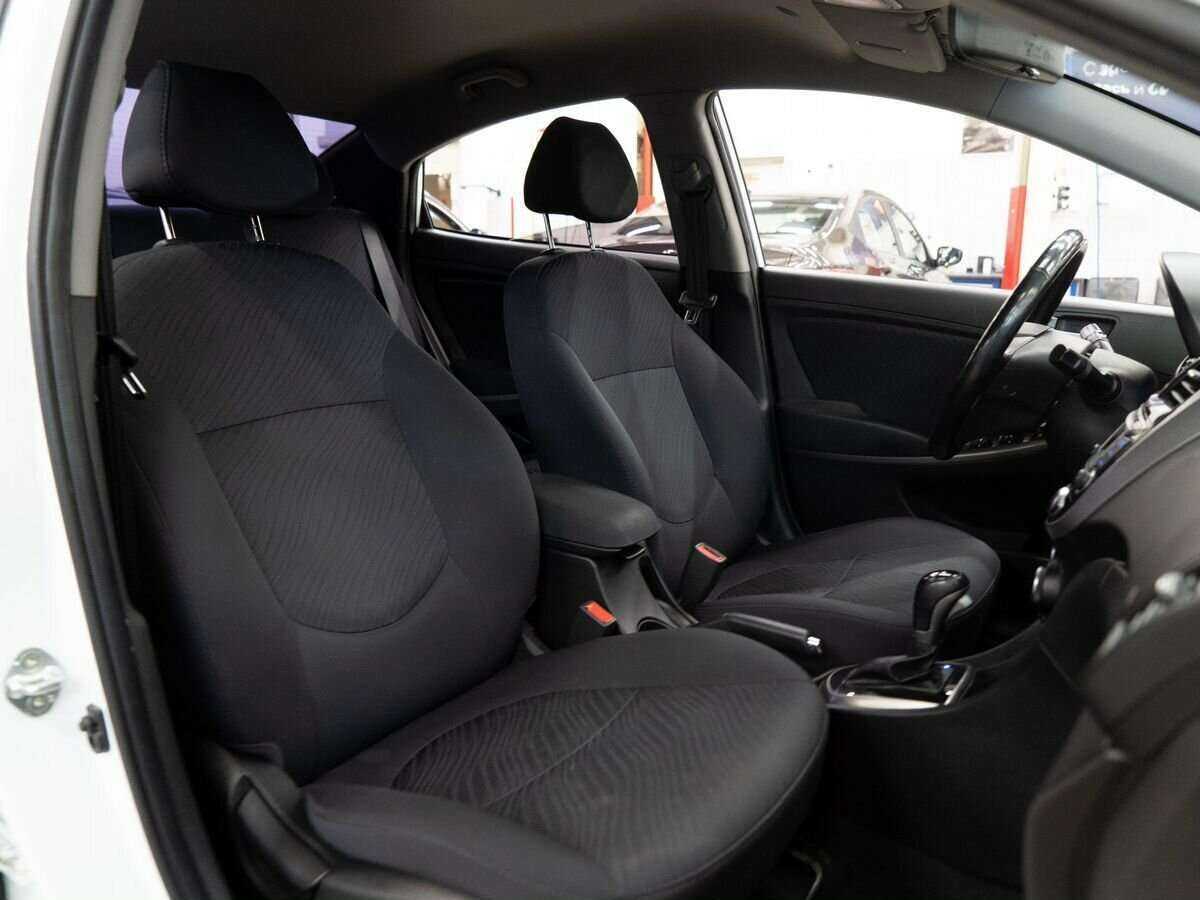 Купить Hyundai Solaris с пробегом. Фото: #8