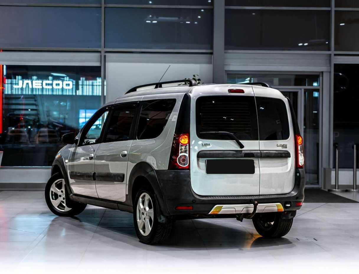 Купить Lada (ВАЗ) Largus с пробегом. Фото: #3