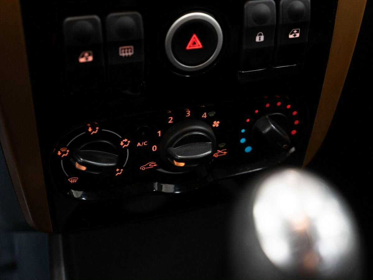 Купить Lada (ВАЗ) Largus с пробегом. Фото: #9