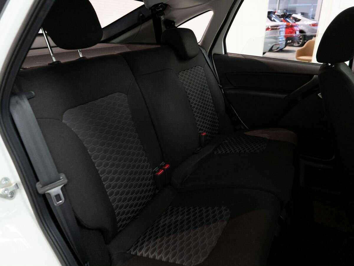 Купить Lada (ВАЗ) Granta с пробегом. Фото: #7