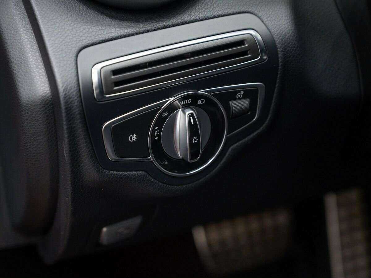 Купить Mercedes-Benz C-Класс с пробегом. Фото: #16