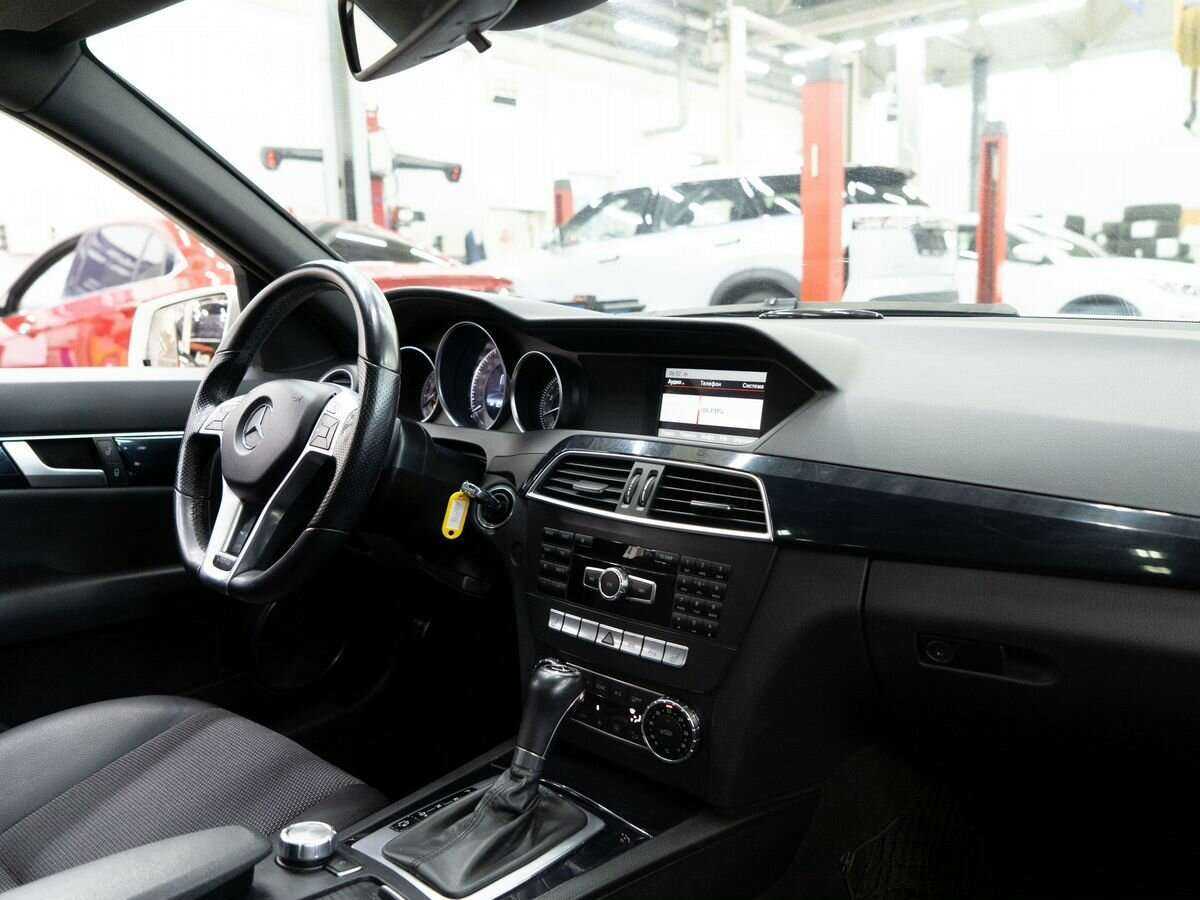 Купить Mercedes-Benz C-Класс с пробегом. Фото: #17
