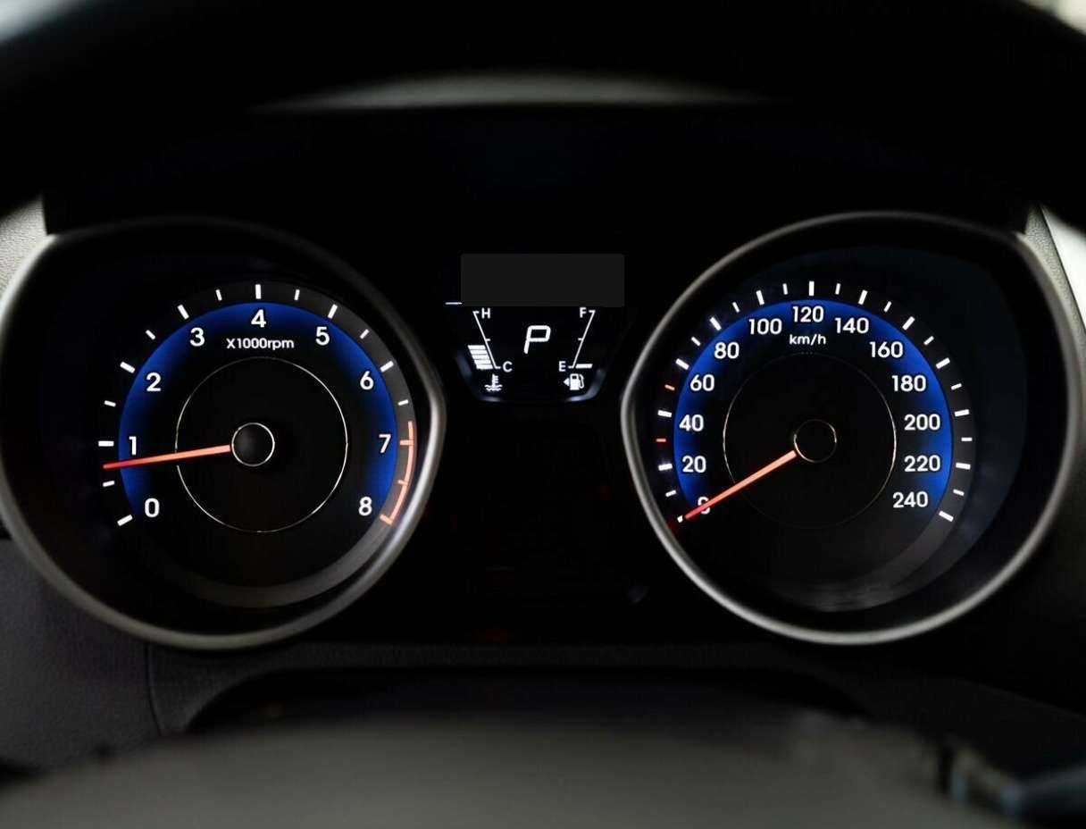 Купить Hyundai Elantra с пробегом. Фото: #9