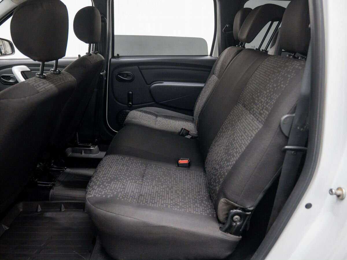 Купить Lada (ВАЗ) Largus с пробегом. Фото: #11