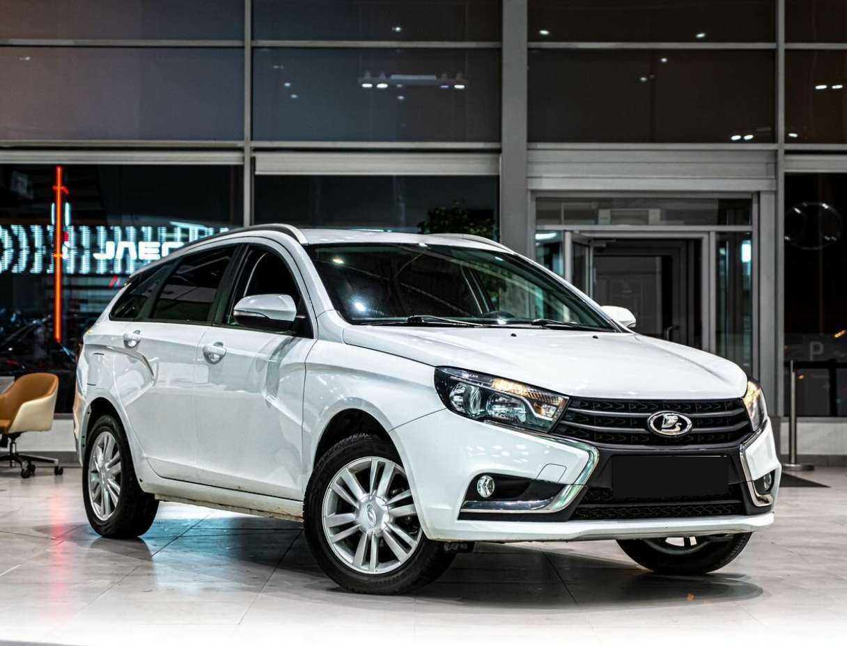 Купить Lada (ВАЗ) Vesta с пробегом. Фото: #1