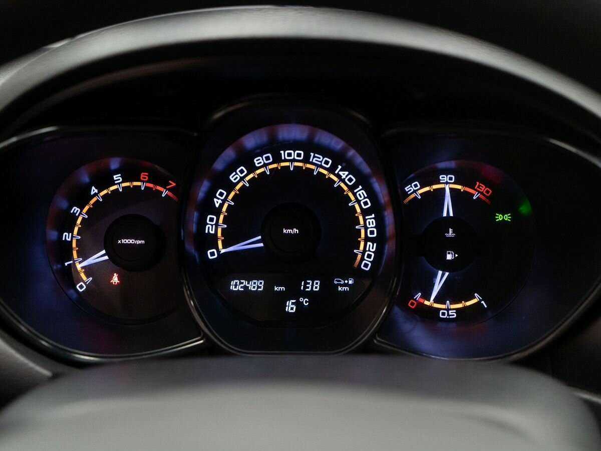 Купить Lada (ВАЗ) Vesta с пробегом. Фото: #10