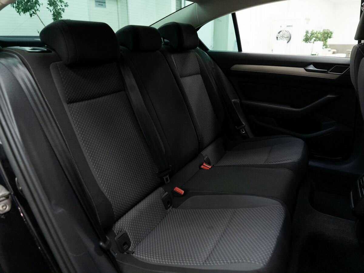 Купить Volkswagen Passat с пробегом. Фото: #7