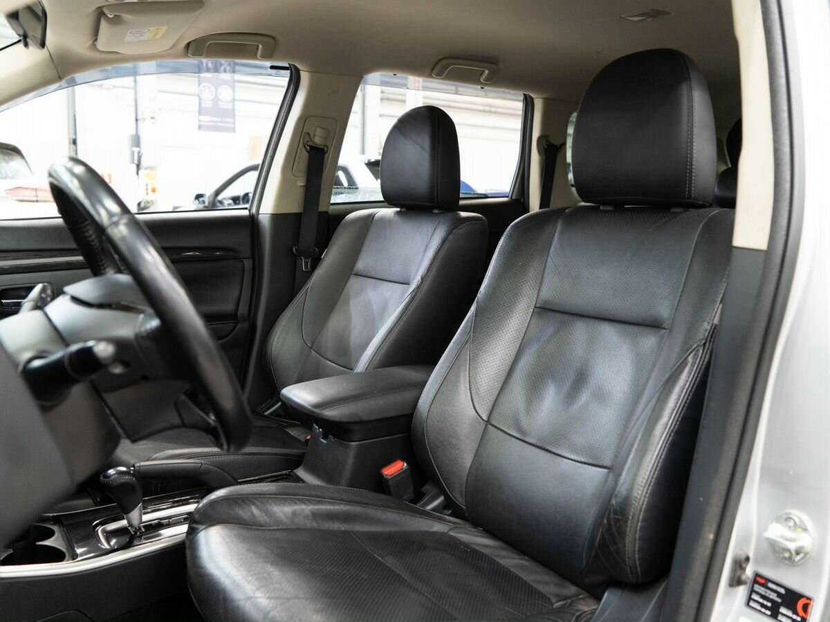 Купить Mitsubishi Outlander с пробегом. Фото: #5
