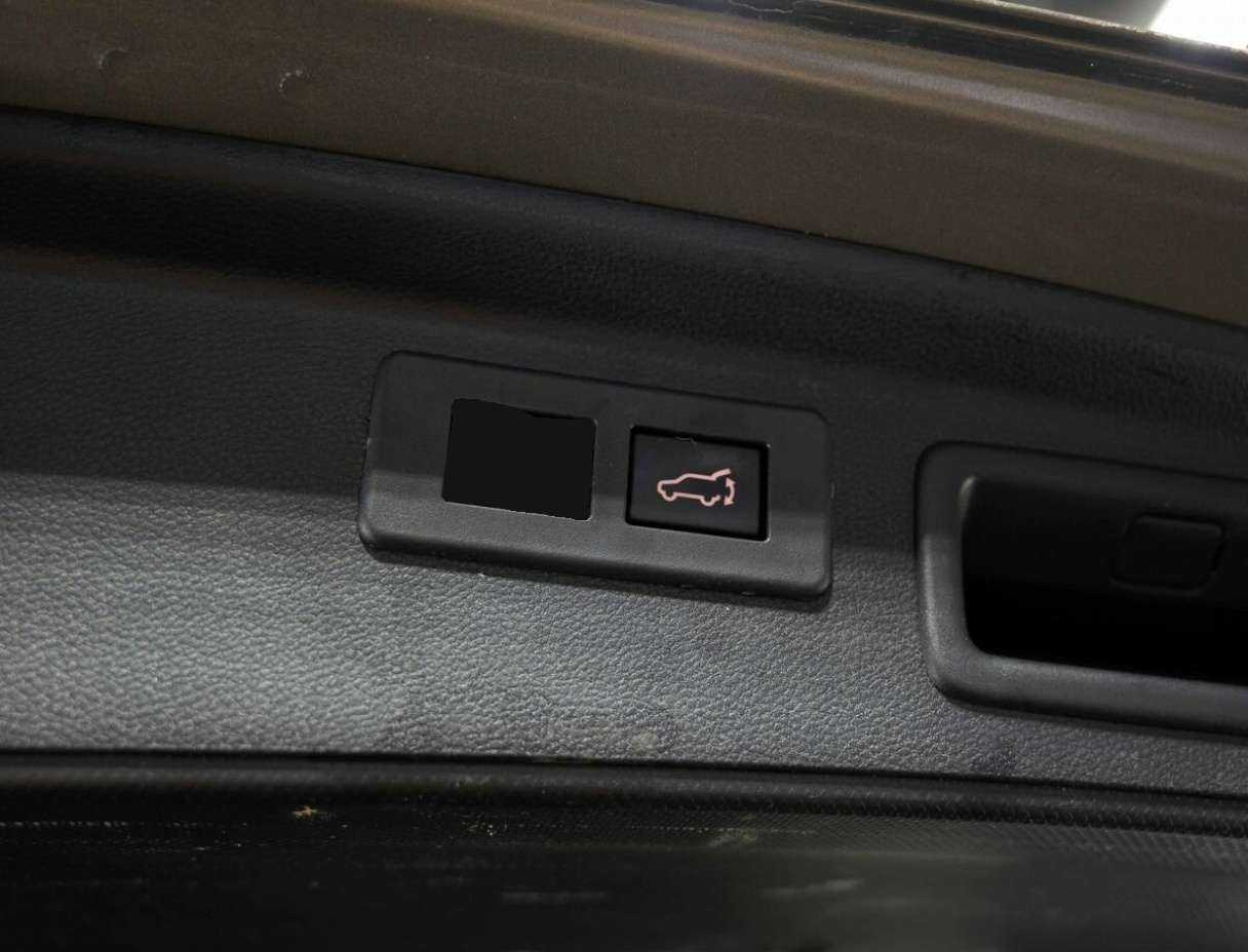 Купить Subaru Forester с пробегом. Фото: #28