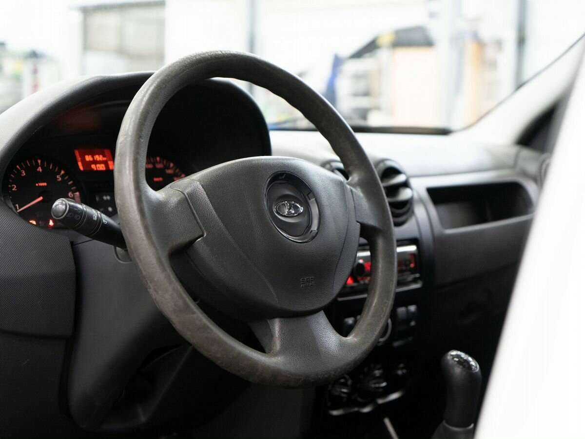 Купить Lada (ВАЗ) Largus с пробегом. Фото: #4