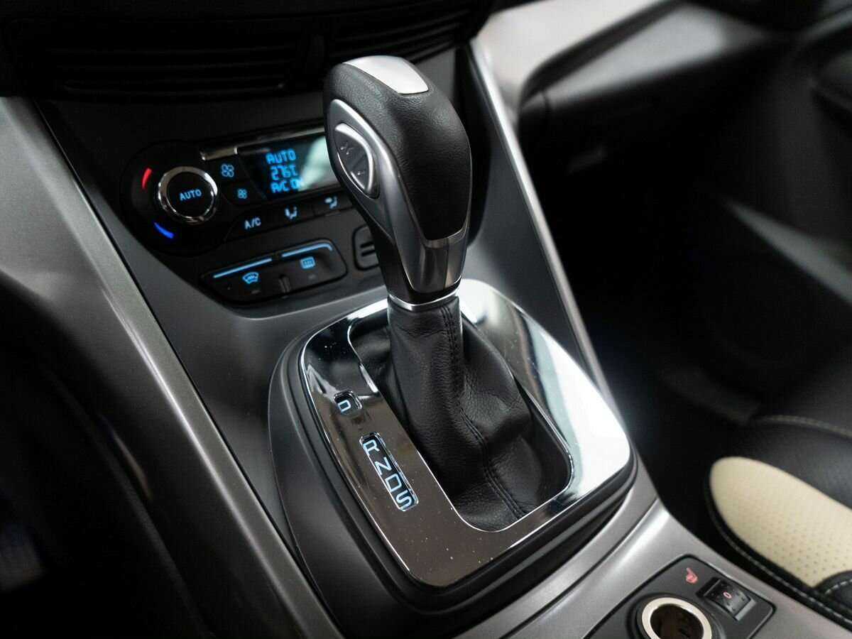 Купить Ford Kuga с пробегом. Фото: #9