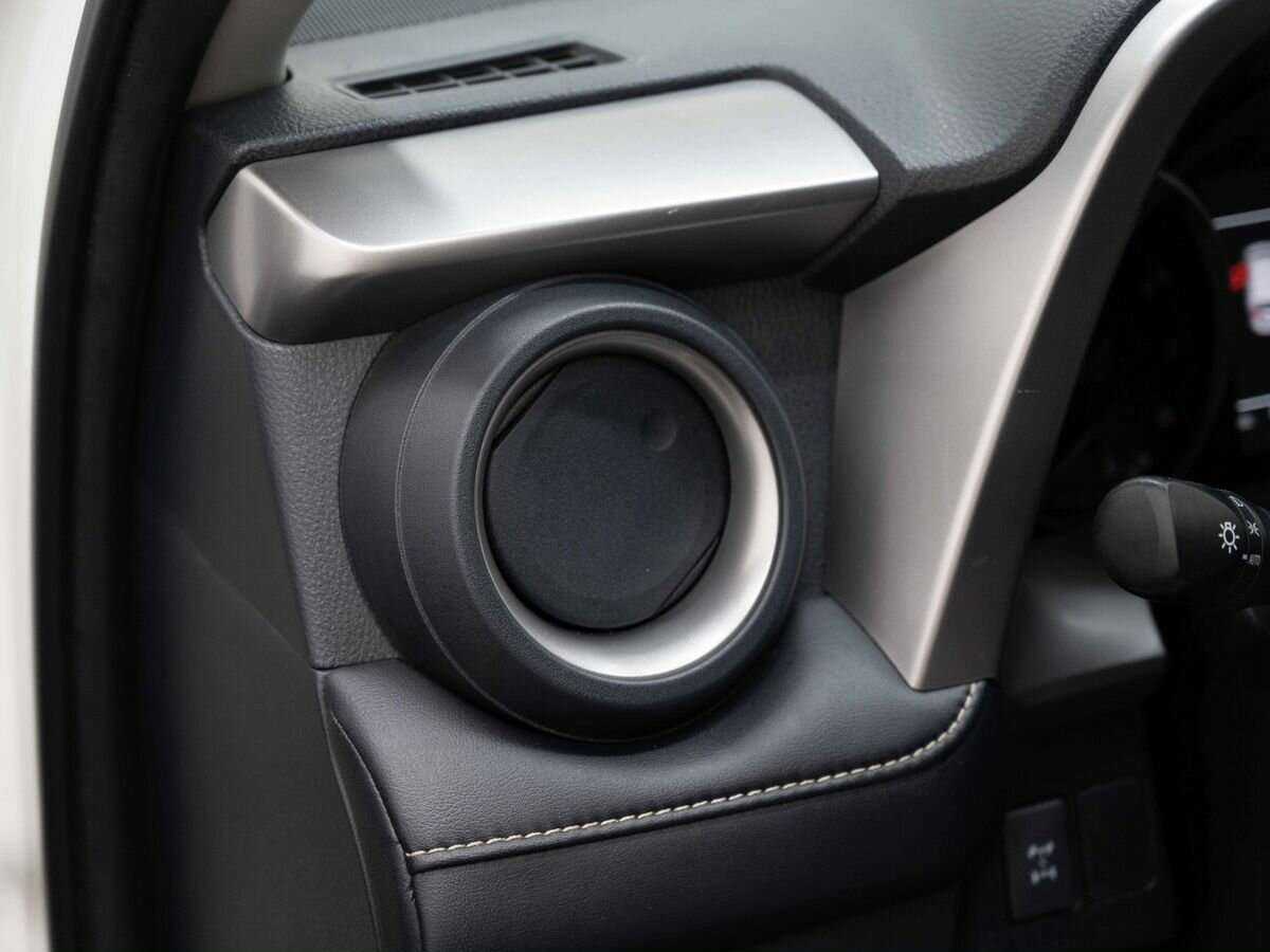 Купить Toyota RAV4 с пробегом. Фото: #20