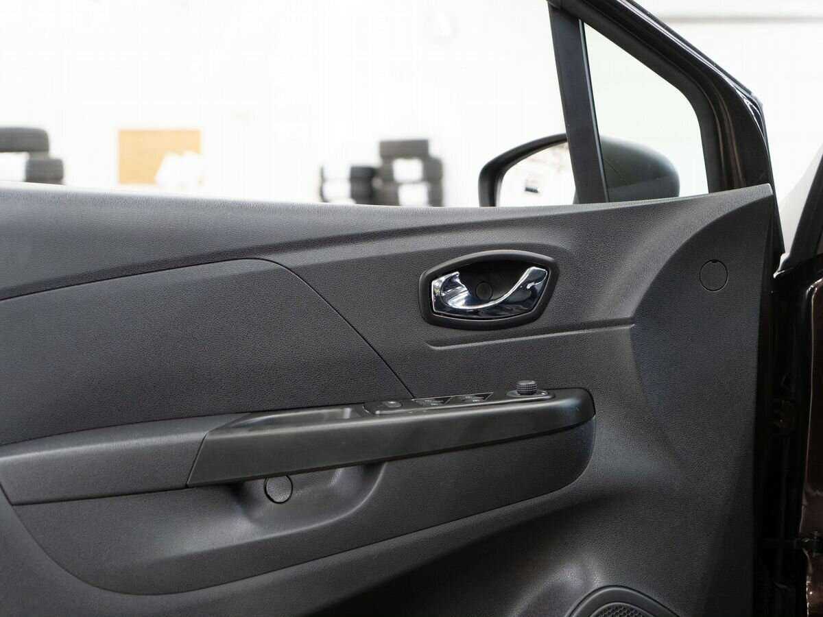 Купить Renault Kaptur с пробегом. Фото: #16