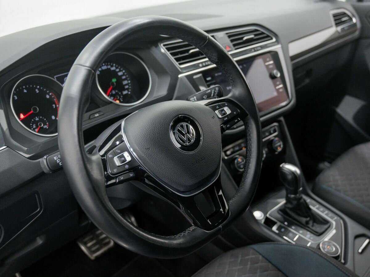 Купить Volkswagen Tiguan с пробегом. Фото: #18