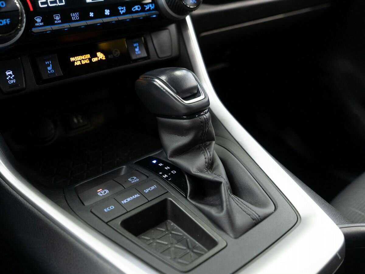 Купить Toyota RAV4 с пробегом. Фото: #13