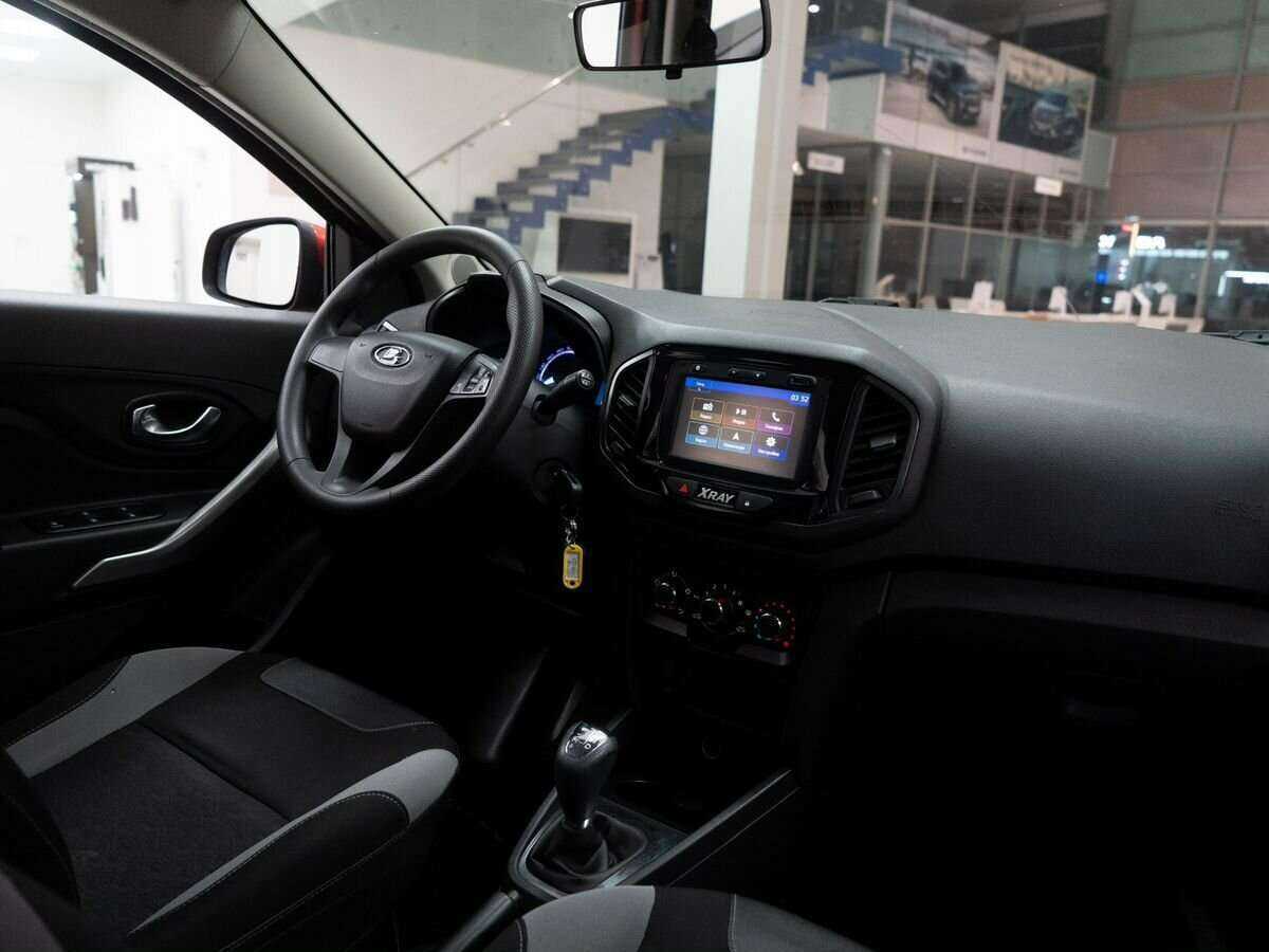 Купить Lada (ВАЗ) XRAY с пробегом. Фото: #14