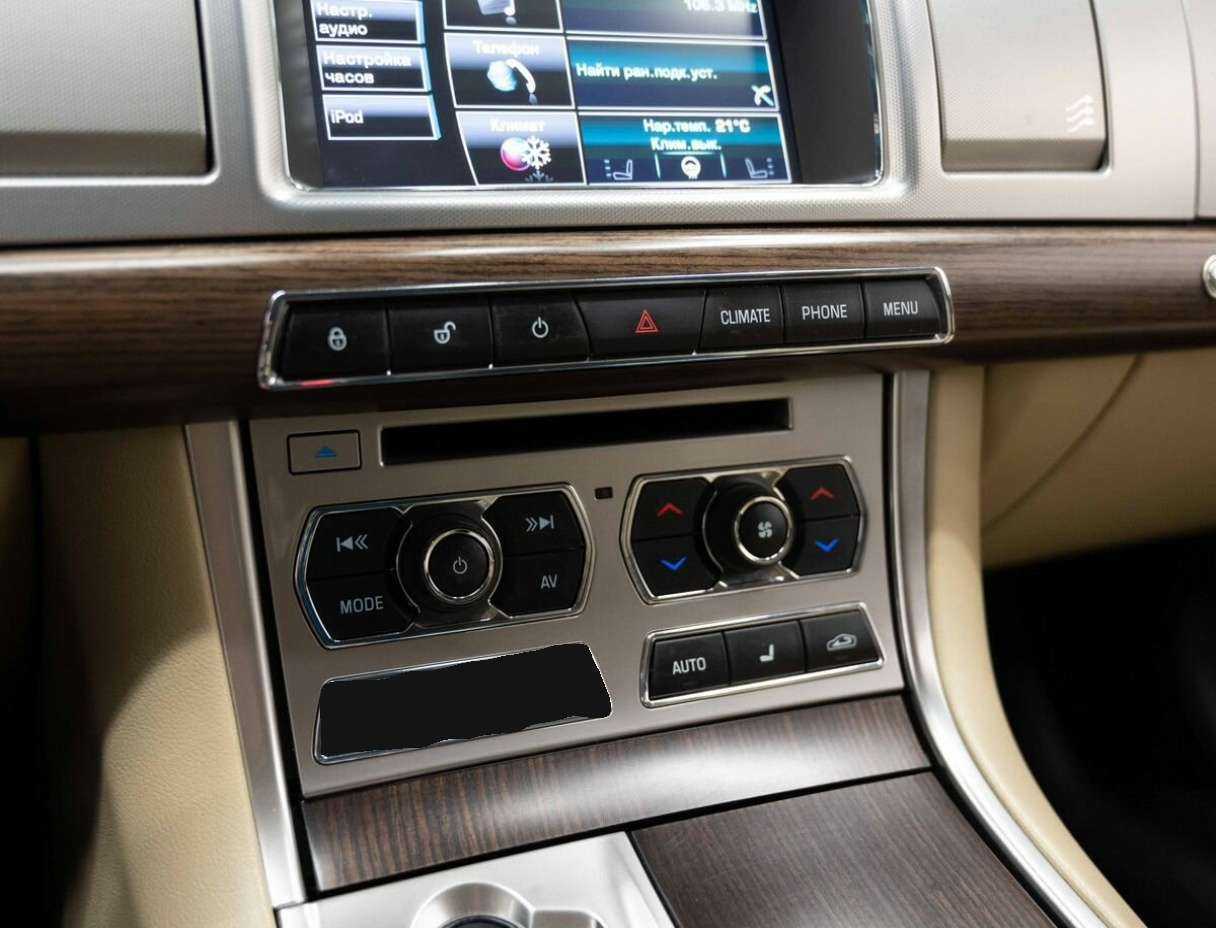 Купить Jaguar XF с пробегом. Фото: #24